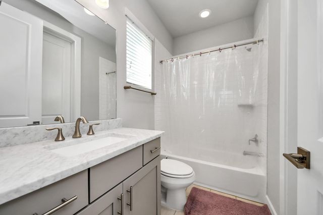 5720 Petty Street, Houston, TX 77007
