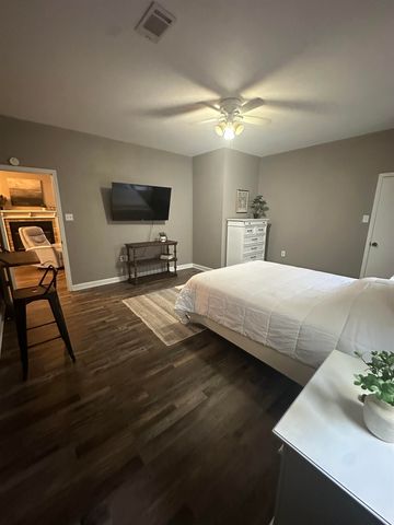 311 A & B Engeron Street, Houma, LA 70363