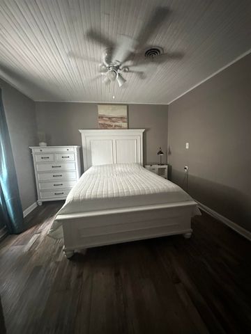 311 A & B Engeron Street, Houma, LA 70363