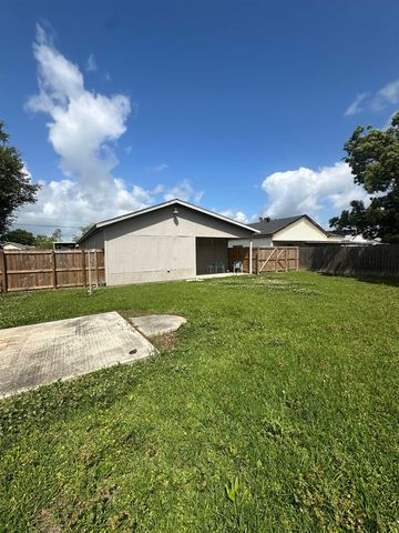 311 A & B Engeron Street, Houma, LA 70363