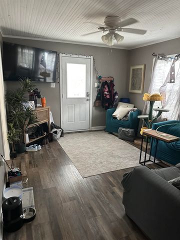 311 A & B Engeron Street, Houma, LA 70363