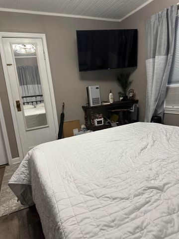 311 A & B Engeron Street, Houma, LA 70363