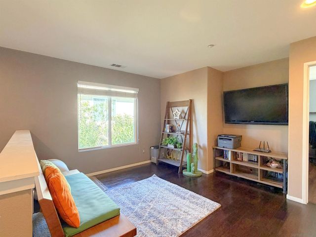 9923 Fieldthorn St., San Diego, CA 92127