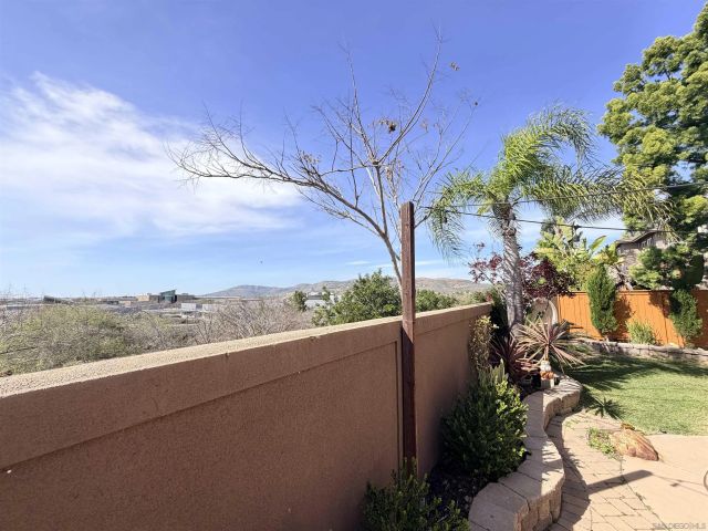 9923 Fieldthorn St., San Diego, CA 92127