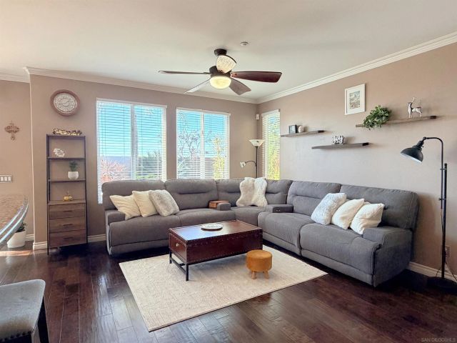 9923 Fieldthorn St., San Diego, CA 92127