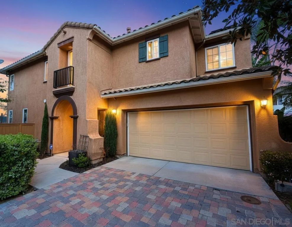 9923 Fieldthorn St., San Diego, CA 92127