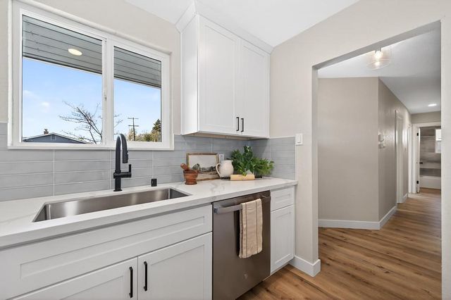 113 Grenoble Way, Folsom, CA 95630