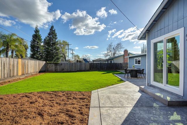 113 Grenoble Way, Folsom, CA 95630