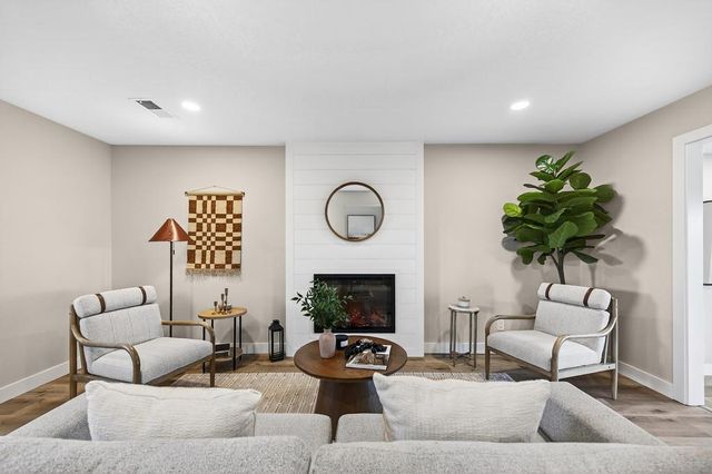 113 Grenoble Way, Folsom, CA 95630