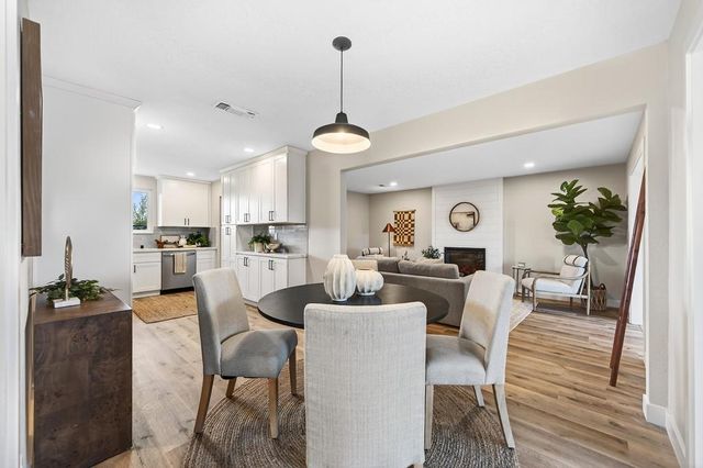 113 Grenoble Way, Folsom, CA 95630