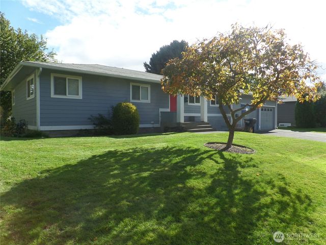 32 NE Tremont Drive, College Place, WA 99324