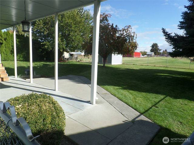 32 NE Tremont Drive, College Place, WA 99324