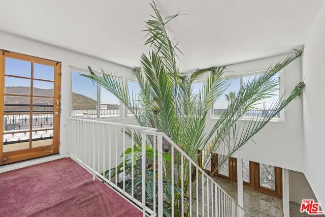 16647 Charmel Lane, Pacific Palisades (los Angeles), CA 90272