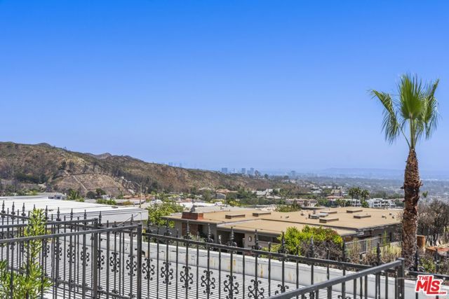 16647 Charmel Lane, Pacific Palisades (los Angeles), CA 90272