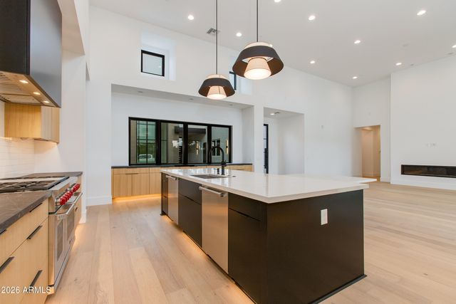 7001 E Corrine Drive, Scottsdale, AZ 85254