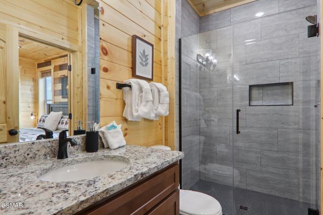 2616 Dogwood Loop Drive, Sevierville, TN 37876