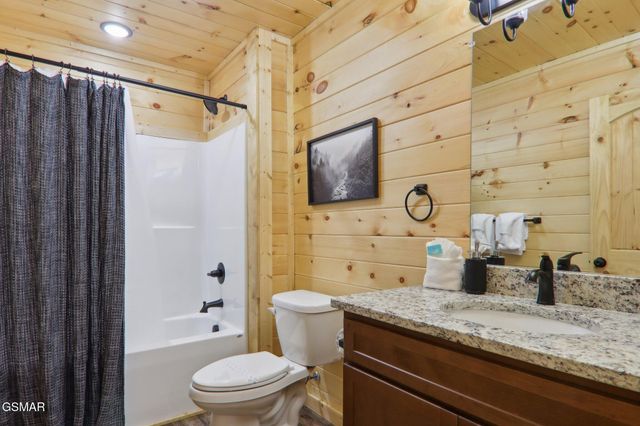 2616 Dogwood Loop Drive, Sevierville, TN 37876