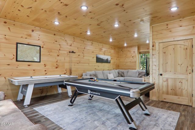 2616 Dogwood Loop Drive, Sevierville, TN 37876
