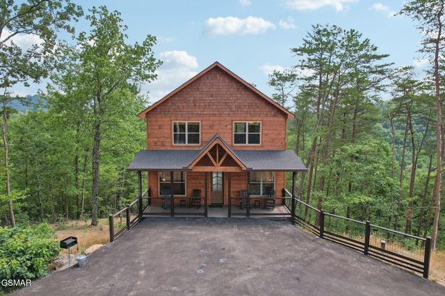 2616 Dogwood Loop Drive, Sevierville, TN 37876