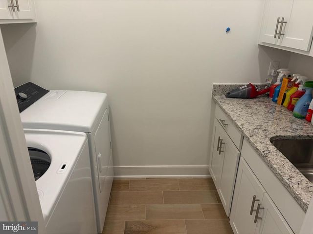 6057 SUNSTONE LN, Haymarket, VA 20169