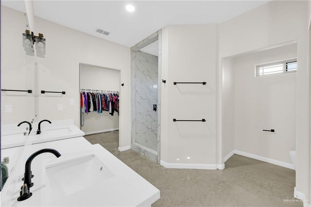 2003 N 32nd Street, Hidalgo, TX 78557