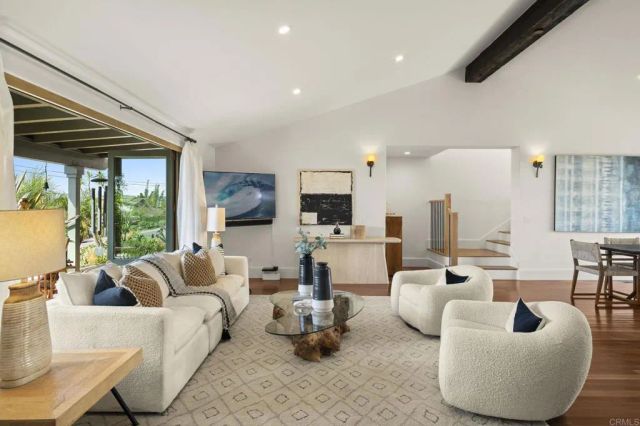 3354 Seacrest Drive, Carlsbad, CA 92008