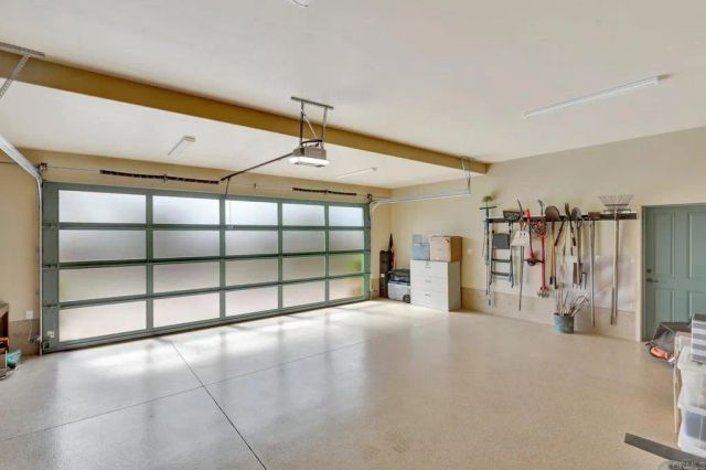 3354 Seacrest Drive, Carlsbad, CA 92008