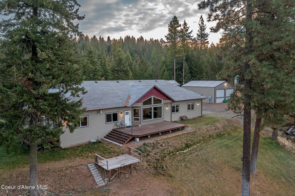 15657 N Smith AVE, Hauser, ID 83854 photo 4