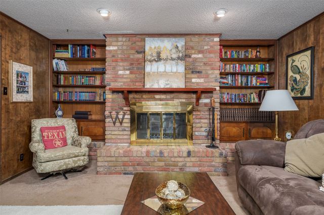 1803 Arrowhead Drive, Pantego, TX 76013