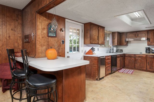 1803 Arrowhead Drive, Pantego, TX 76013