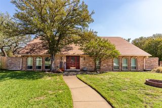 1803 Arrowhead Drive, Pantego, TX 76013