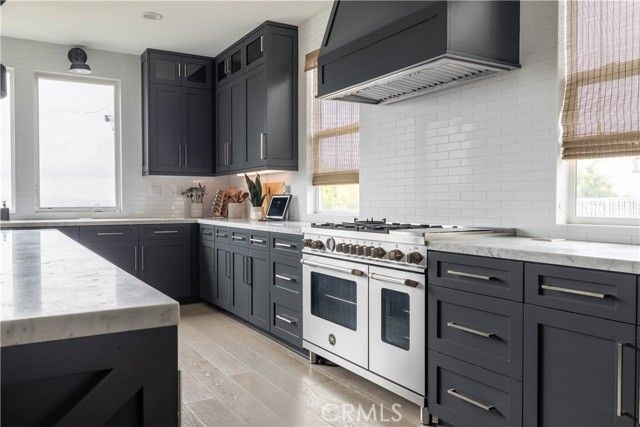 18804 Winnwood, Santa Ana, CA 92705