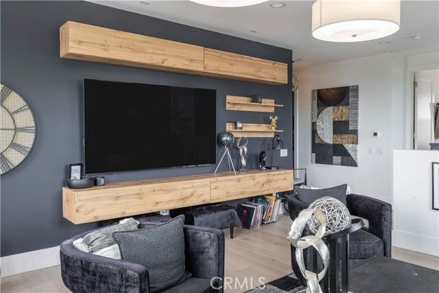 18804 Winnwood, Santa Ana, CA 92705