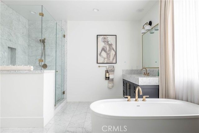 18804 Winnwood, Santa Ana, CA 92705