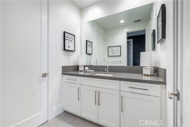 18804 Winnwood, Santa Ana, CA 92705