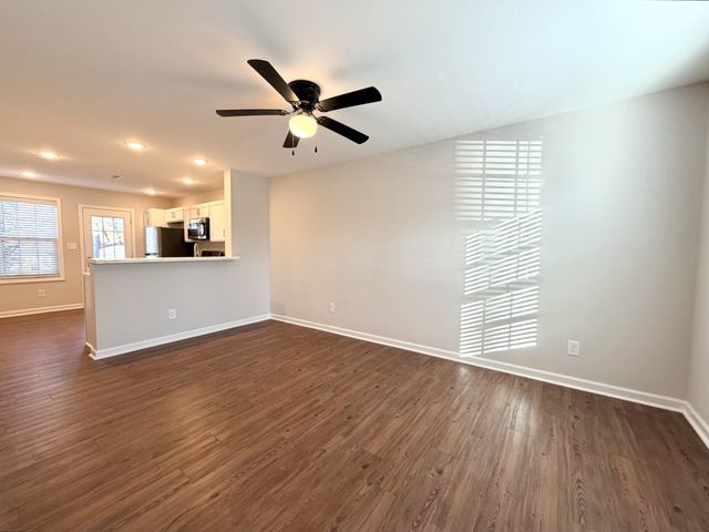 509 Britton Springs Rd Apt B1, Clarksville, TN 37042