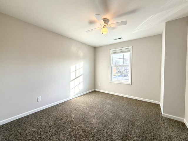 509 Britton Springs Rd Apt B1, Clarksville, TN 37042