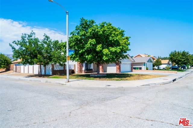 37411 Sheffield Drive, Palmdale, CA 93550
