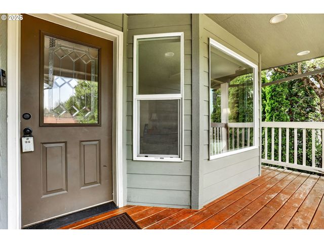 37520 GREEN MOUNTAIN St, Sandy, OR 97055