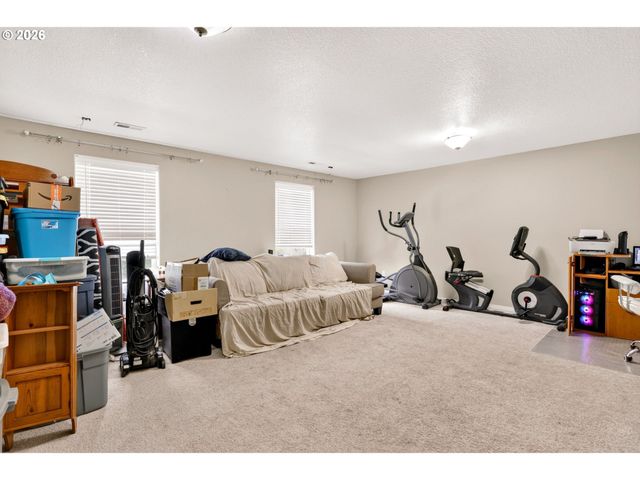 37520 GREEN MOUNTAIN St, Sandy, OR 97055
