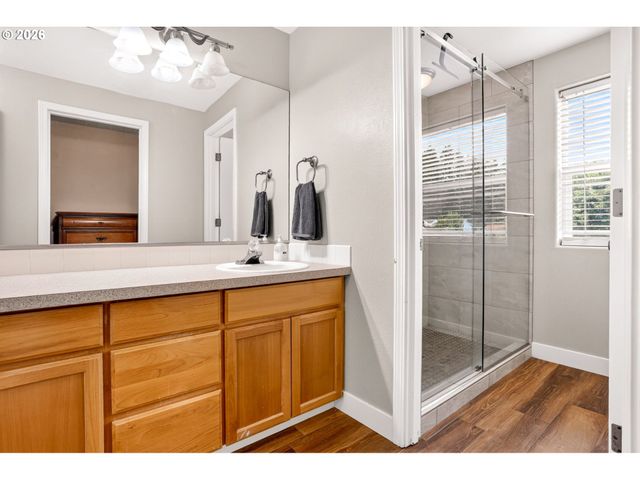 37520 GREEN MOUNTAIN St, Sandy, OR 97055
