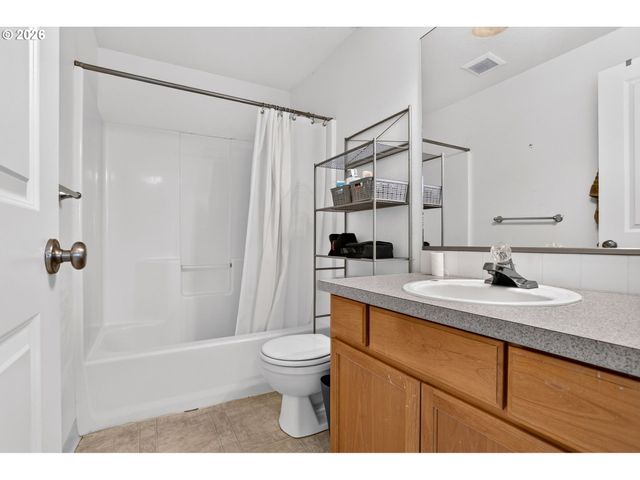 37520 GREEN MOUNTAIN St, Sandy, OR 97055