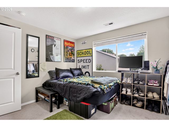 37520 GREEN MOUNTAIN St, Sandy, OR 97055