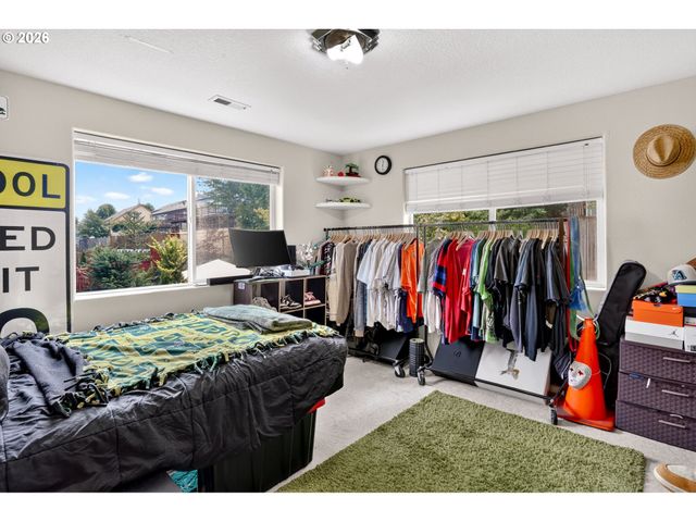 37520 GREEN MOUNTAIN St, Sandy, OR 97055
