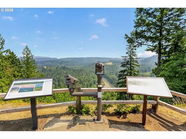 37520 GREEN MOUNTAIN St, Sandy, OR 97055