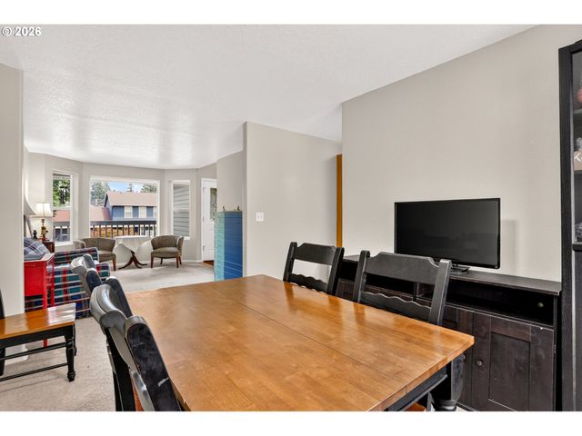 37520 GREEN MOUNTAIN St, Sandy, OR 97055