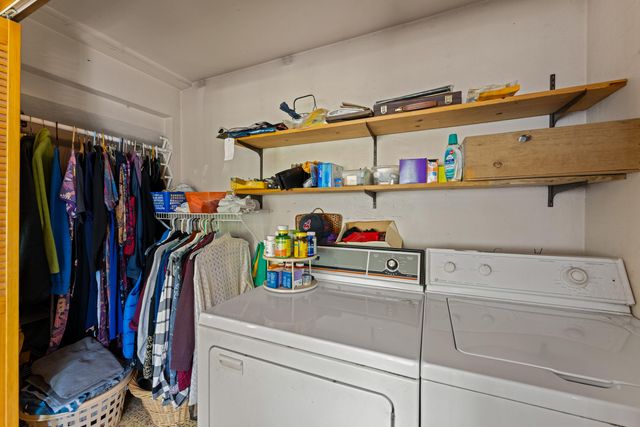 1610 Jumpoff Joe Creek Road, Grants Pass, OR 97526