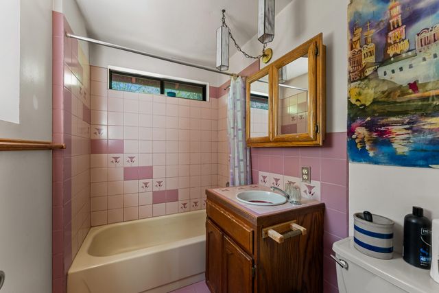 1610 Jumpoff Joe Creek Road, Grants Pass, OR 97526