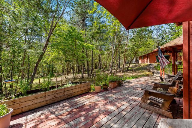 1610 Jumpoff Joe Creek Road, Grants Pass, OR 97526