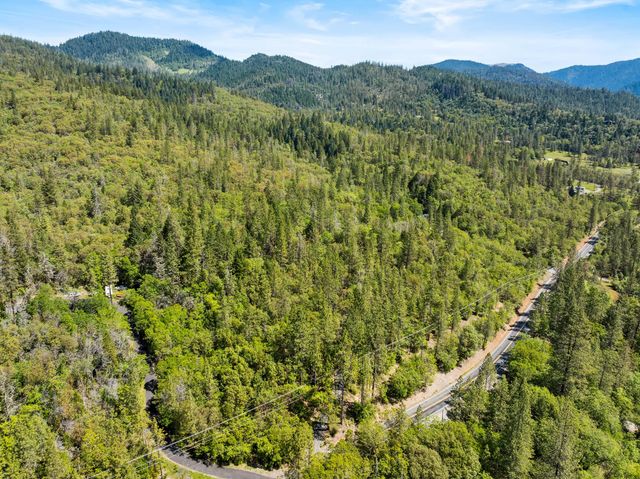 1610 Jumpoff Joe Creek Road, Grants Pass, OR 97526